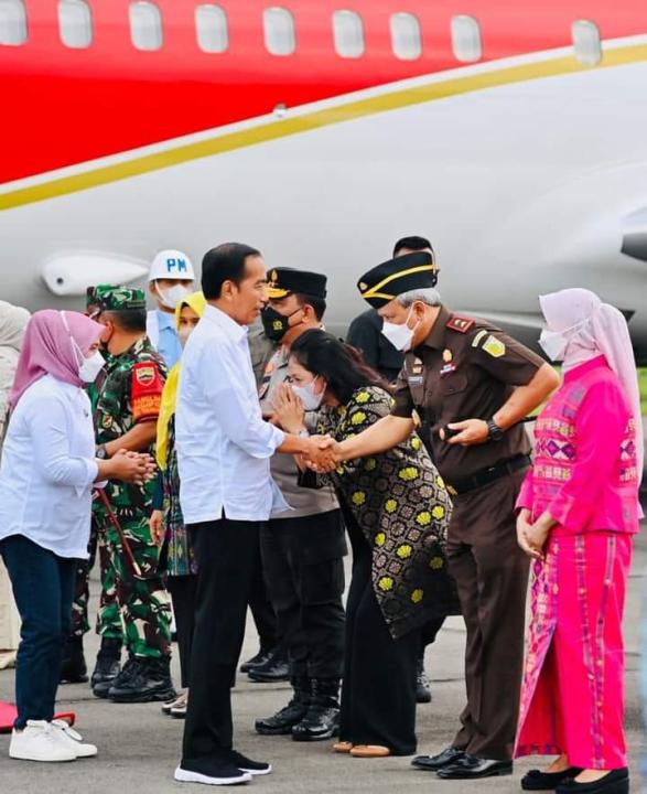 IMG-20230209-WA0037 Kajati Sumut Bersama Forkopimda Sambut Kedatangan Presiden RI Joko Widodo, Deempatbelas.com