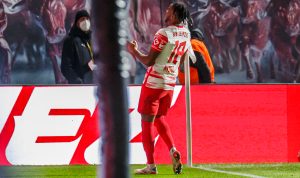 Borussia Dortmund Mulai Ancang-Ancang Perpanjang Kontrak Julian Brandt