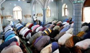 4 Tips Mengatasi Rasa Kantuk di Siang Hari saat Bekerja