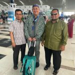JELANG RAMADHAN, KETUA PSI SUMUT NEZAR DJOELI DAN ISTRI PERGI UMROH KE TANAH SUCI