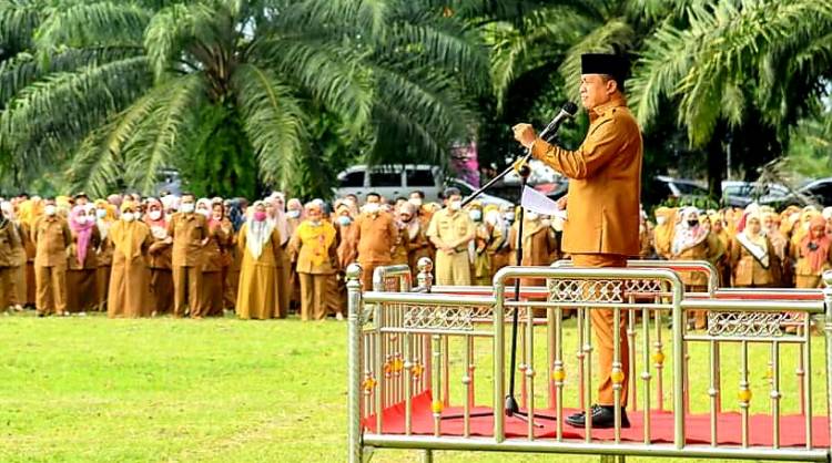 Bupati Batubara Zahir Pimpin Apel Perdana Hari Pertama Masuk Kerja Tahun 2023, Deempatbelas.com