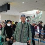 HARI PERTAMA RAMADHAN, KETUA PSI SUMUT PULANG UMROH BERSAMA ISTRI