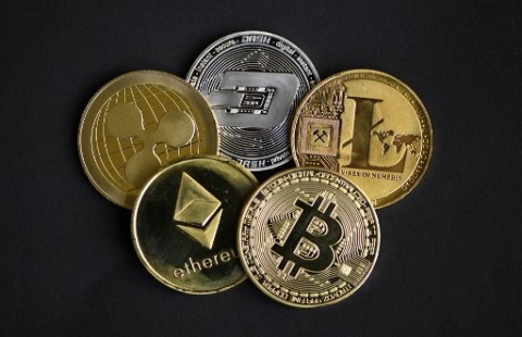 Investasi di Aset Kripto Mulai Tak Gurih, Kamu Masih Minat?, Deempatbelas.com