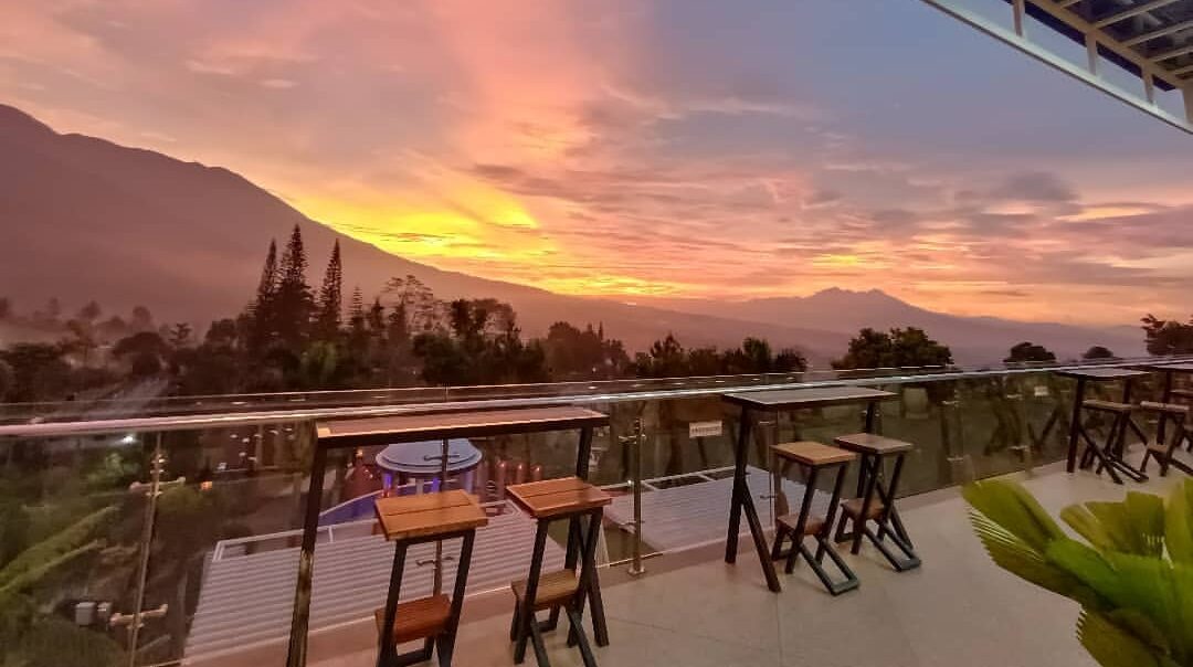 Kesegaran Hakiki Glamping di De Pointe Resort Puncak, Kemewahan yang Murah Meriah, Deempatbelas.com