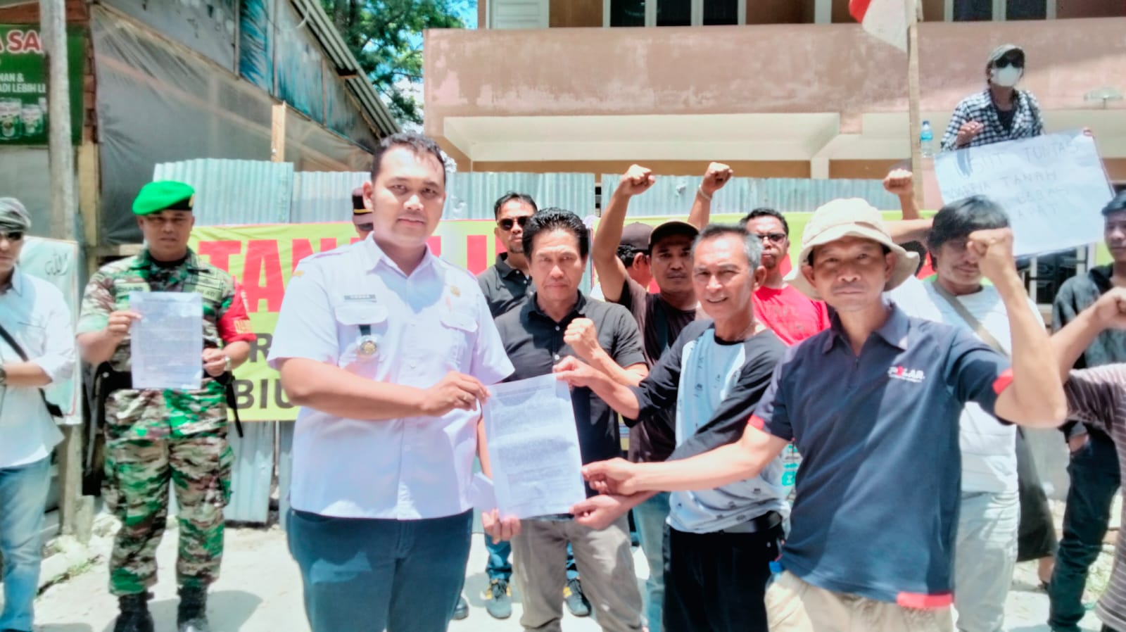 Sempat Diresmikan Presiden, Ternyata Lahan Pantai Bebas di Parapat Diperjualbelikan Oleh Oknum Pemkab Simalungun Kepada, Deempatbelas.com