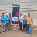 PLN NYALAKAN SAMBUNGAN LISTRIK 24 RUMAH DI SUMUT LEWAT PROGRAM LIGHT UP THE DREAM