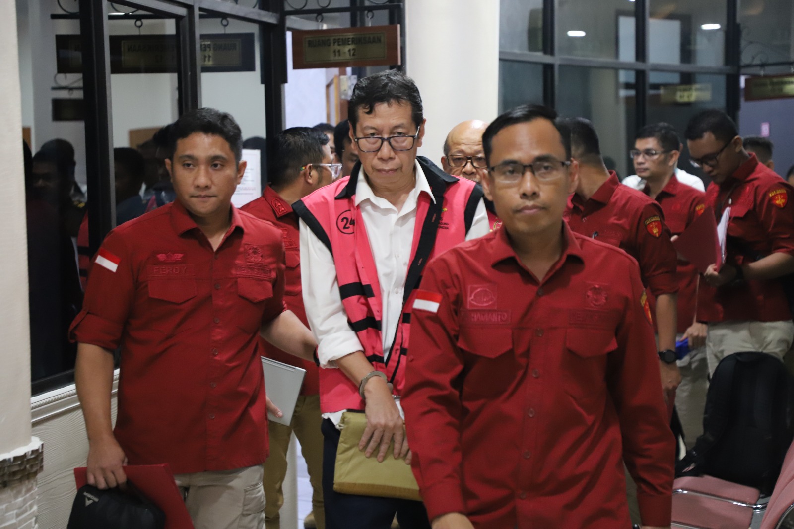 IMG-20230914-WA0016 Tim Penyidik Kejagung Menetapkan 3 Orang Tersangka Dalam Perkara Tol Jakpek, Deempatbelas.com