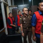 KEJATISU TAHAN WAKIL REKTOR BERSAMA 3 TERSANGKA LAINNYA DALAM DUGAAN KASUS KORUPSI KIP KULIAH PROGRAM PRESIDEN