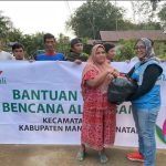 PLN SALURKAN BANTUAN SEMBAKO UNTUK KORBAN CUACA EKSTREM DI MANDAILING NATAL