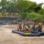 TINJAU LOKASI GOTONG ROYONG, BOBBY NASUTION BERSAMA PANGDAM I/BB SUSURI SUNGAI DELI