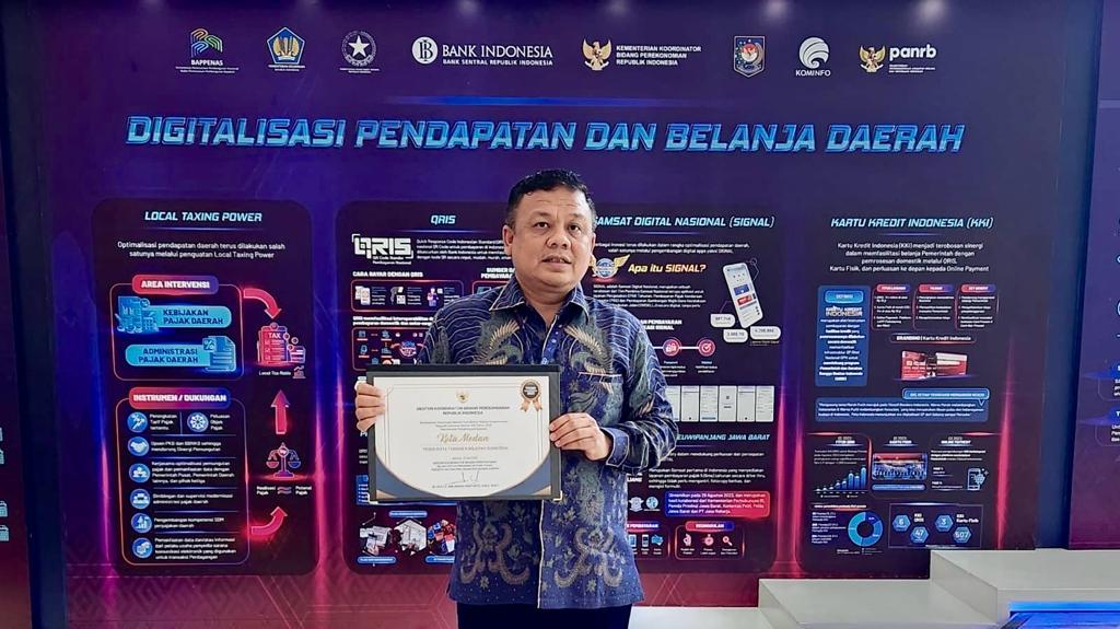 Pemko Medan Terima Penghargaan Terbaik Percepatan dan Perluasan Digitalisasi 2023, Deempatbelas.com