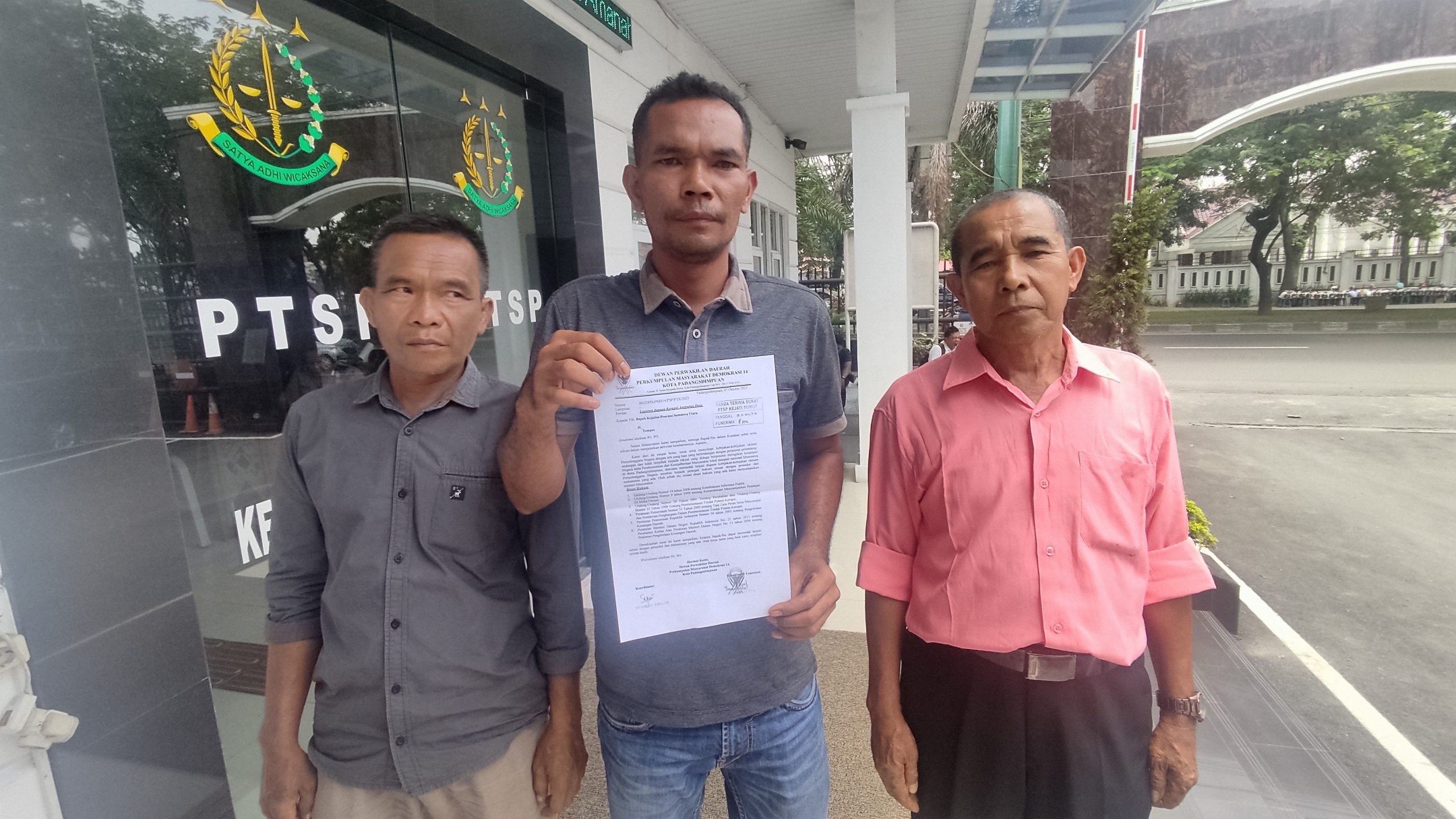 IMG_20231009_113545 Diduga Korupsi ADD Berjamaah, Lima Oknum Kades Padang Sidempuan Dilaporkan ke Kejatisu, Deempatbelas.com