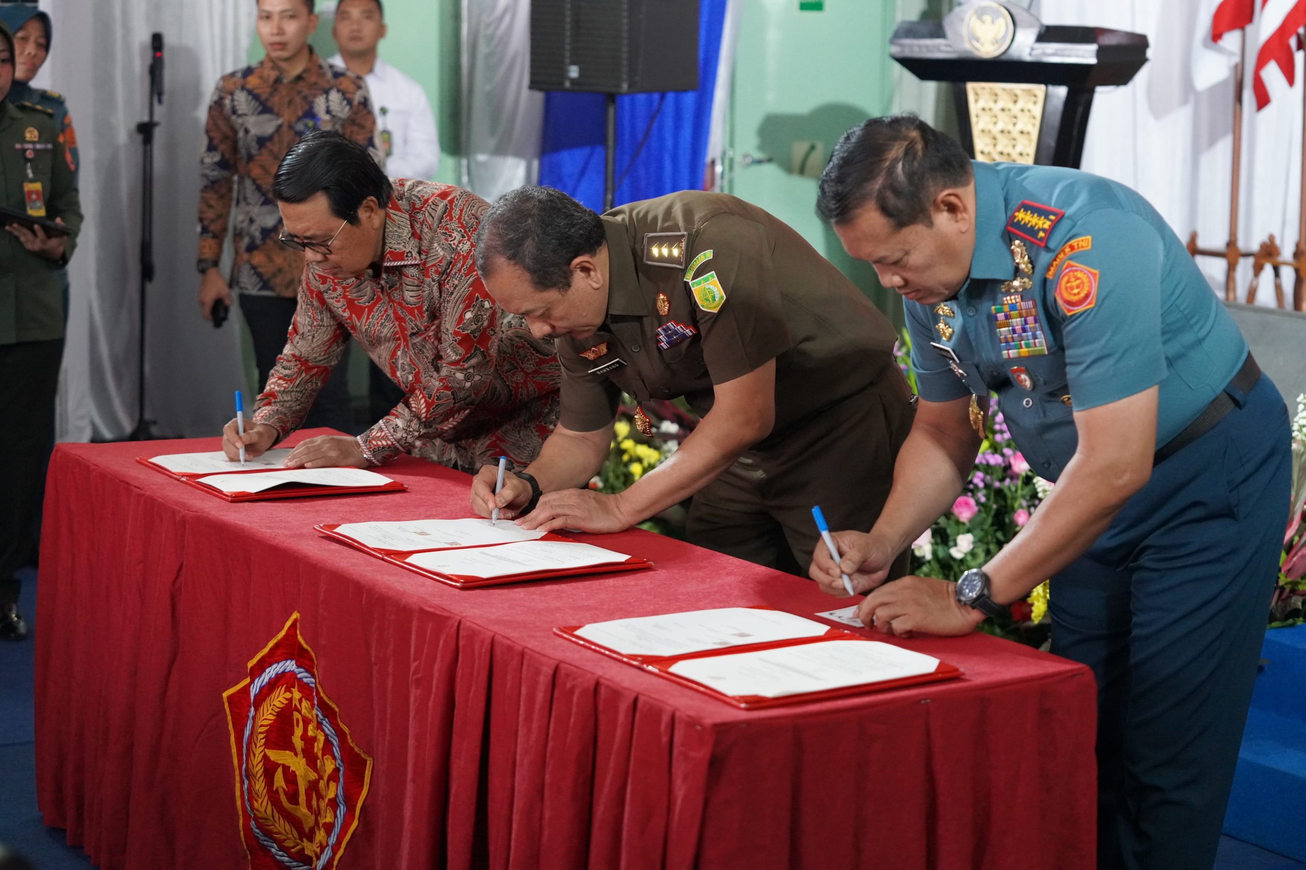 Kejaksaan RI, Mahkamah Agung dan TNI Teken MoU Optimalkan Penanganan Perkara Pidana dan Koneksitas Berbasis Elektronik, Deempatbelas.com