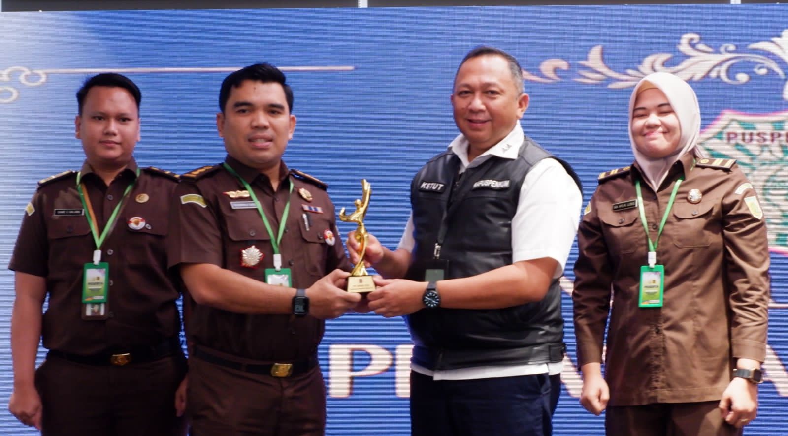 IMG-20231110-WA0009 Kejati Sumut Raih Juara 3 Kategori PIP Award Kejaksaan 2023, Deempatbelas.com