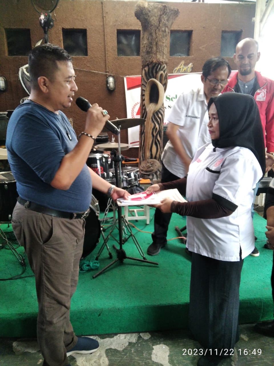 IMG-20231123-WA0004 Mamak – Mamak Milenial Sumut Siap Menangkan Nezar Djoeli dan PSI Pada Pemilu 2024, Deempatbelas.com