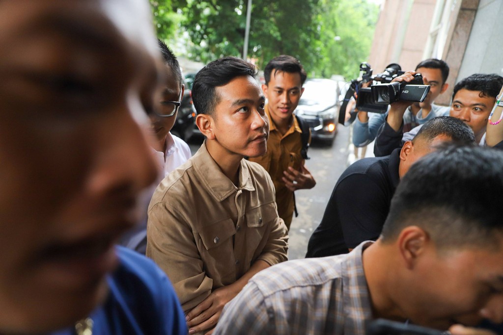 Gibran Penuhi Panggilan Bawaslu Jakarta Pusat 3 Gibran Penuhi Panggilan Bawaslu Jakarta Pusat 3