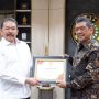 JAKSA AGUNG ST BURHANUDDIN MENERIMA PENGHARGAAN BEST ACHIEVEMENT AWARD 2023 DARI RAKYAT MERDEKA