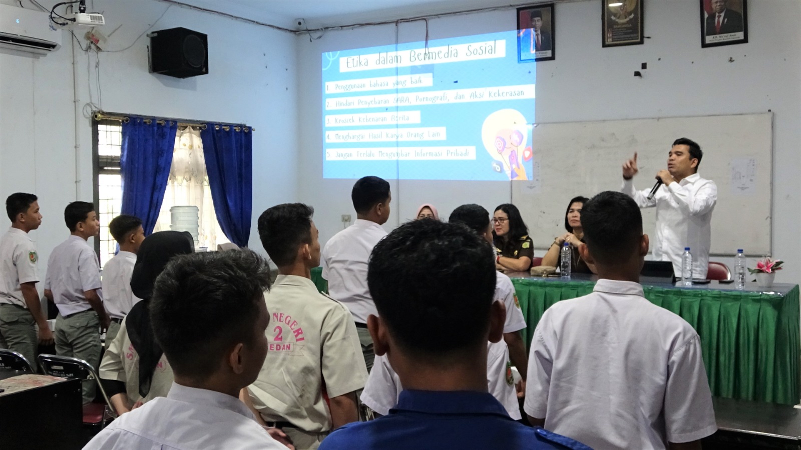 Luhkum di SMK N 2 Medan, Kejaksaan Tinggi Sumatera Utara Edukasi Siswa Mengenali Hukum dan Menjauhi Hukuman, Deempatbelas.com