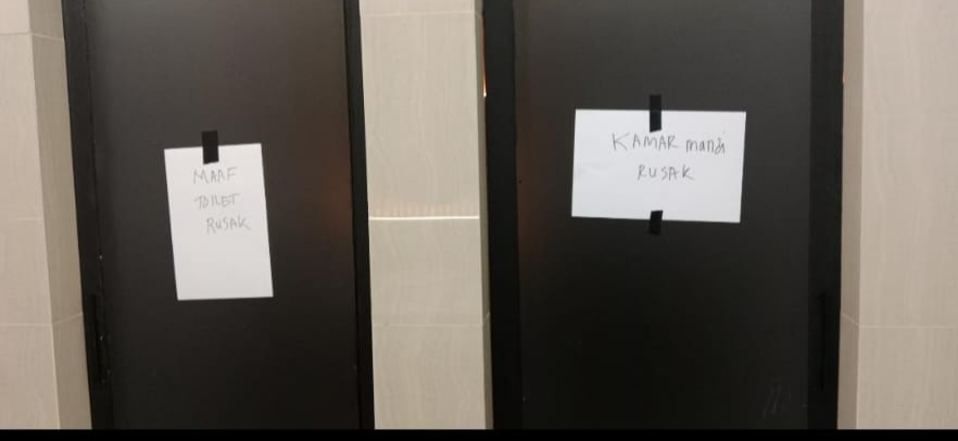 Ternyata Alamat Pemenang Tender Renovasi Kamar Mandi Gedung DPRD Medan Senilai Rp.2 Miliar Sebuah Warnet, Deempatbelas.com