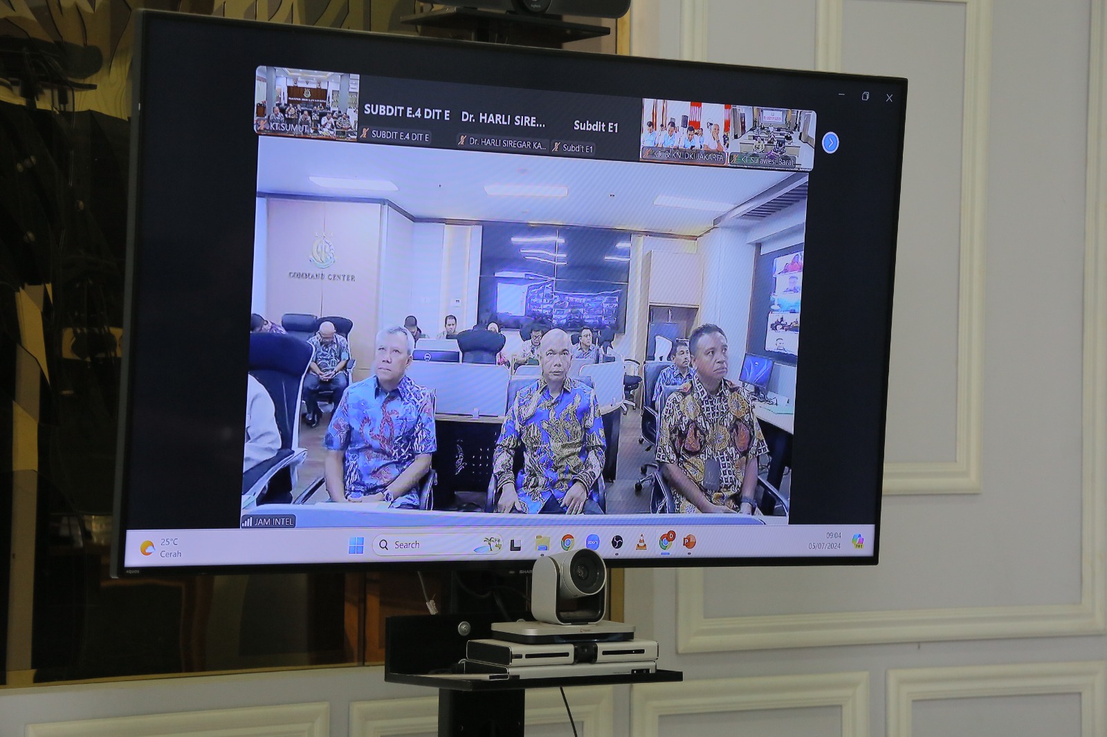 Jajaran Kejati Sumut Ikuti Pengarahan JAM Intel Prof Reda Manthovani Terkait Pilkada Serentak 2024 dan Pemberantasan Judi Online, Deempatbelas.com