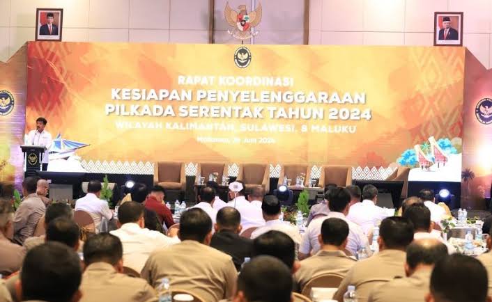 Rakor Persiapan Pilkada 2024 se Sumut, Menkopolhukam Tekankan Pentingnya Sinergitas Semua Stakeholder , Deempatbelas.com