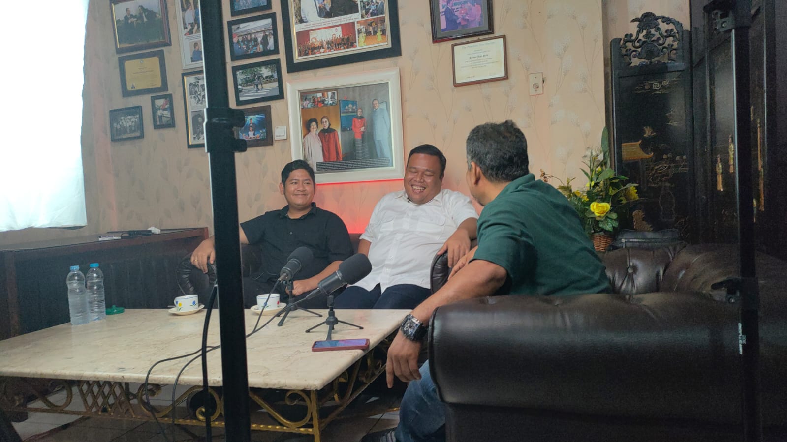 Freddy Lamhot Situmorang: Satu Keluarga Satu Sarjana , Deempatbelas.com