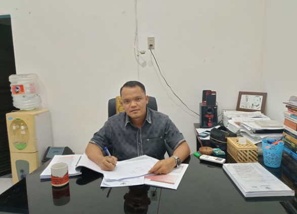 Keputusan KPU Batubara Nomor 870 Tahun 2024 Tentang Syarat Minimal Perolehan Kursi dan Suara Sah Parpol Untuk Pilkada 2024, Deempatbelas.com