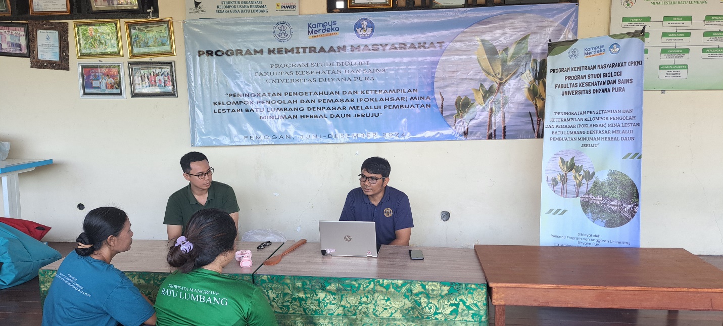 Tim PKM Program Studi Biologi Undhira Melakukan Pendampingan Pembuatan Minuman Herbal Berbahan Dasar Mangrove Kepada POKLAHSAR Mina Lestari, Deempatbelas.com