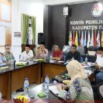 KPU BATU BARA GELAR RAKOR PERSIAPAN DEBAT KANDIDAT PILKADA 2024
