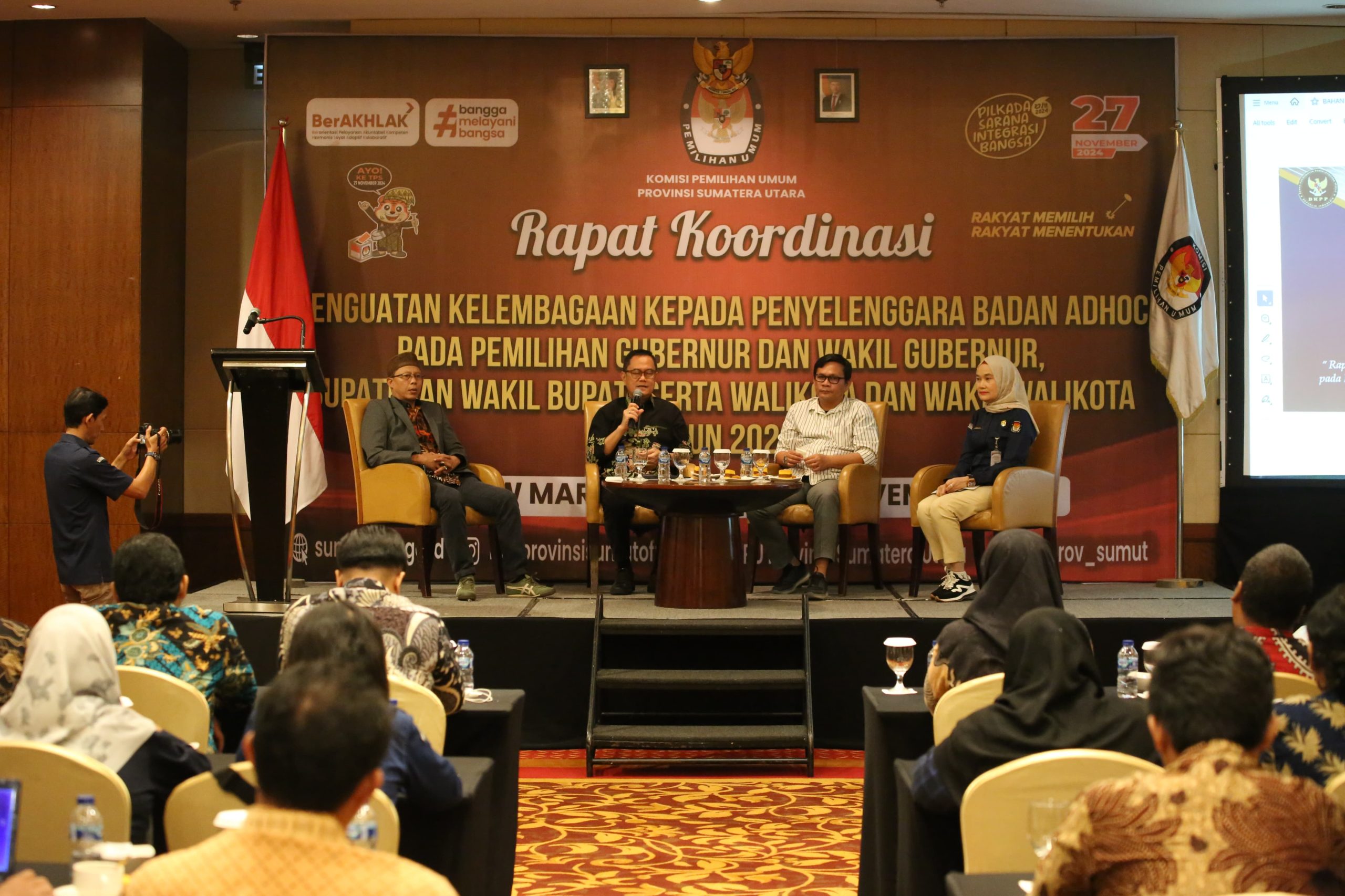 KPU Sumut Gelar Rakor Penguatan Kelembagaan kepada Penyelenggara Badan Adhoc: Memastikan Kelancaran , Deempatbelas.com