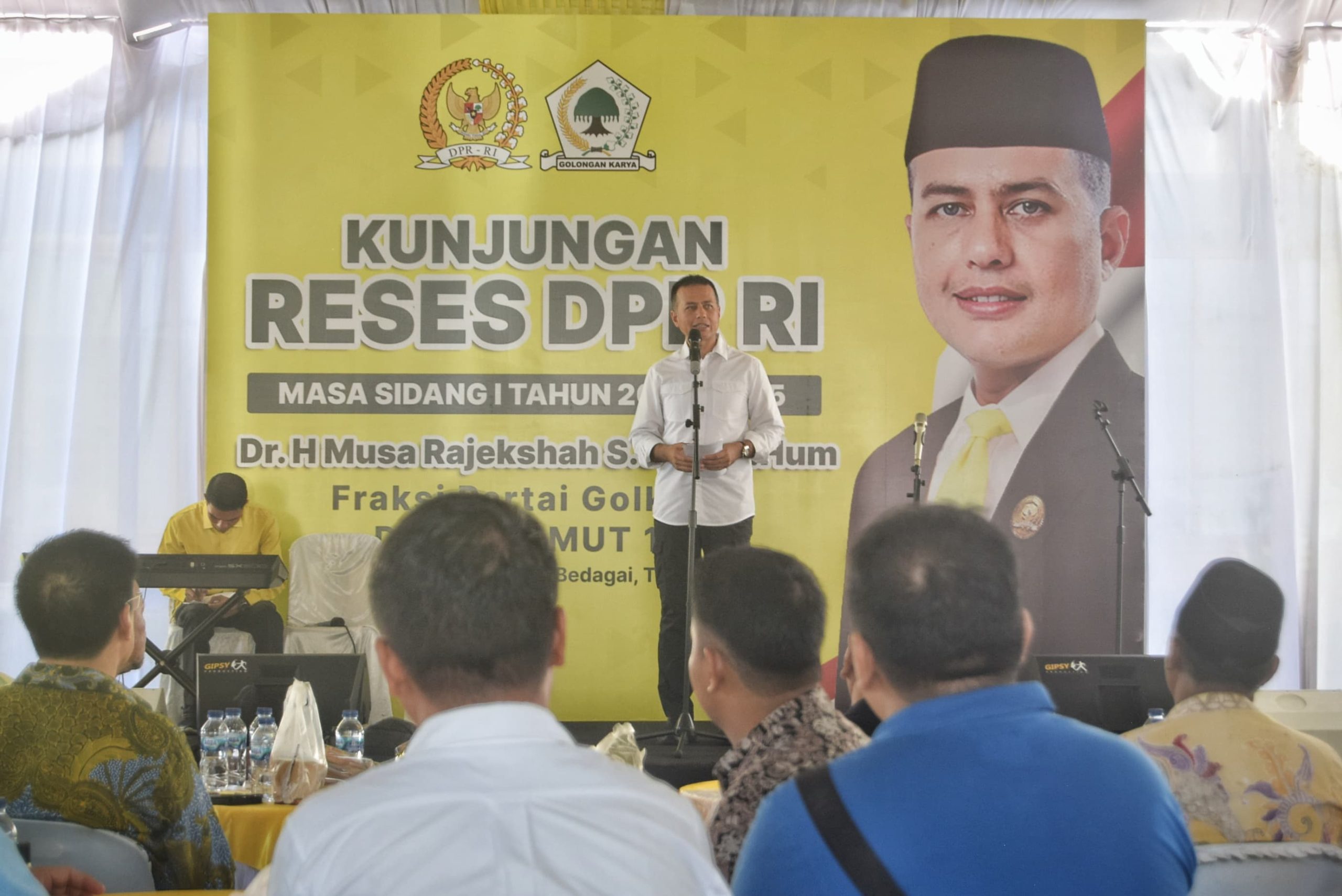 Reses di Deliserdang, Warga Curhat Minta Ijeck Dirikan Rumah Aspirasi Hingga Macet Tol Tanjung Morawa, Deempatbelas.com