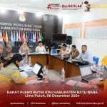 KPU BATUBARA GELAR RAPAT PLENO PASCA PEMUNGUTAN SUARA PILKADA SERENTAK 2024