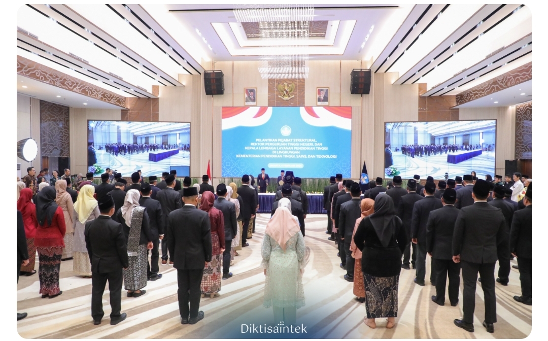 Satryo Soemantri Brodjonegoro Lantik Pejabat di Lingkungan Kemdiktisaintek, Deempatbelas.com