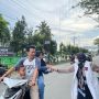 JUMAT BERKAH, ALIANSI MUDA MUDI LIMAPULUH BERBAGI TAKJIL KEPADA PENGGUNA JALAN
