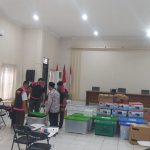 KEJARI GELEDAH KANTOR DINAS KESEHATAN BATUBARA