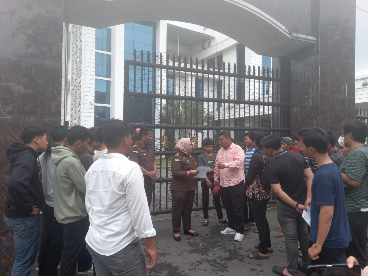 Forum Diskusi Mahasiswa Sumut Desak Kejatisu Usut Dugaan Penyalahgunaan Dana Oleh BAZDA Batubara Sebesar Rp46 Miliar Diduga Melibatkan Pejabat Pemkab, Deempatbelas.com