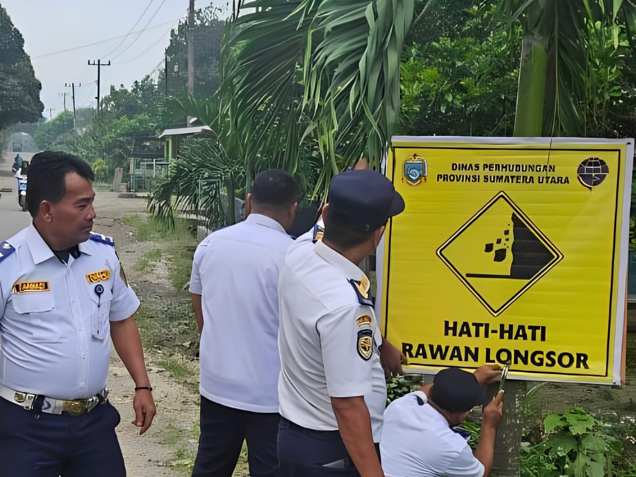Arus Mudik Lebaran 2025, Pemprov Sumut Pasang Rambu Peringatan di 147 Titik Rawan, Deempatbelas.com