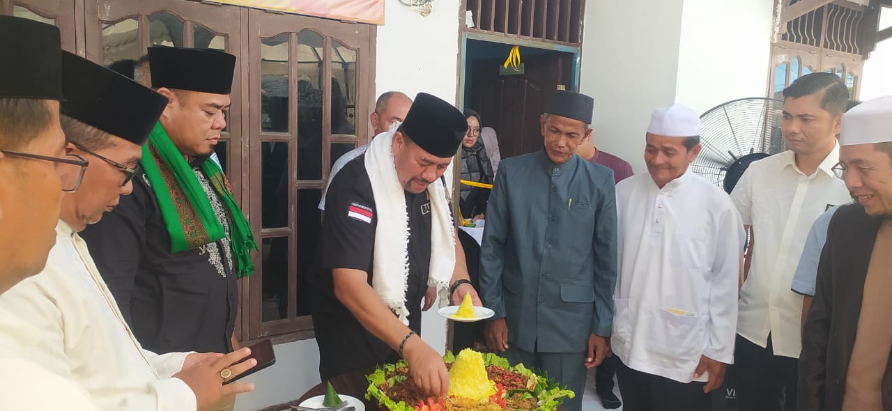 Bupati Batubara Resmikan Kesekretariatan Ikatan Alumni Pesantren Modern Daar Al Uluum (IKA PMDU), Deempatbelas.com