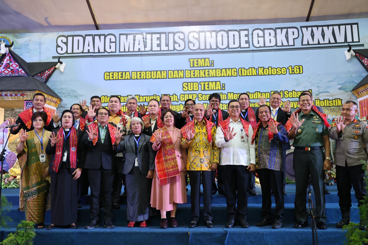 IMG-20250423-WA0051 135 Tahun Injil di Tanah Karo, Gubernur Sumut Ajak GBKP Terus Jadi Mitra Pemerintah Bangun Sumut, Deempatbelas.com