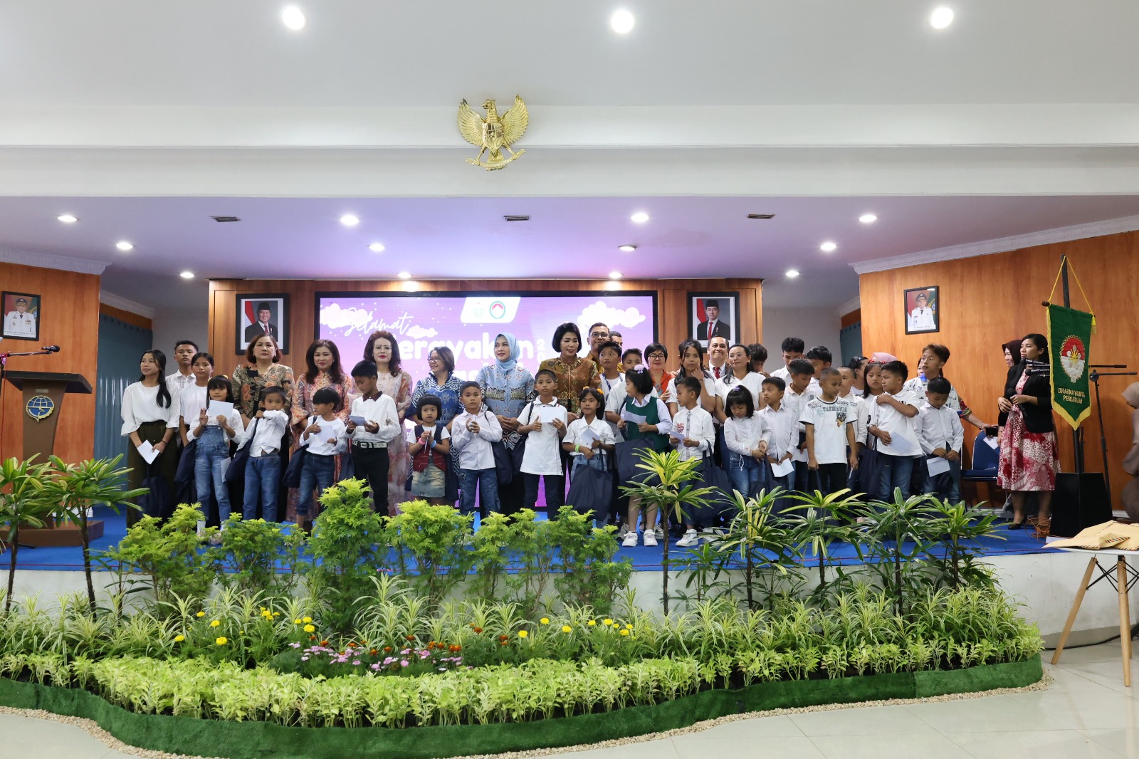 Perempuan Membawa Terang: Paskah DWP Sumut Jadi Simbol Kasih, Persatuan, dan Pengabdian, Deempatbelas.com