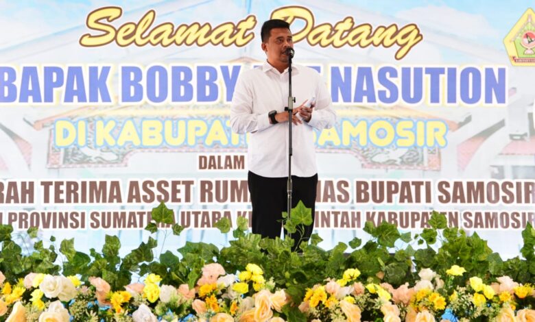 Bobby Nasution Dukung Pembangunan Kawasan Pantai Danau Toba, Deempatbelas.com