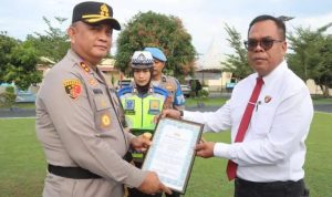 Kapolres Batubara Berikan Penghargaan Kepada Puluhan Personil Yang Berprestasi , Deempatbelas.com