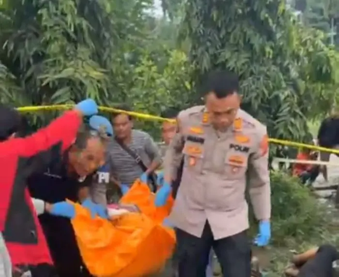 Ambil Tiang Besi di Tanjung Morawa, Dua Ogah Tewas Tersetrum, Deempatbelas.com