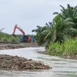 HARAPAN JADI PETAKA, TANGGUL JEBOL, SAWAH TENGGELAM, WARGA MENANGIS: PROYEK TANGGUL BBWS SUMATERA