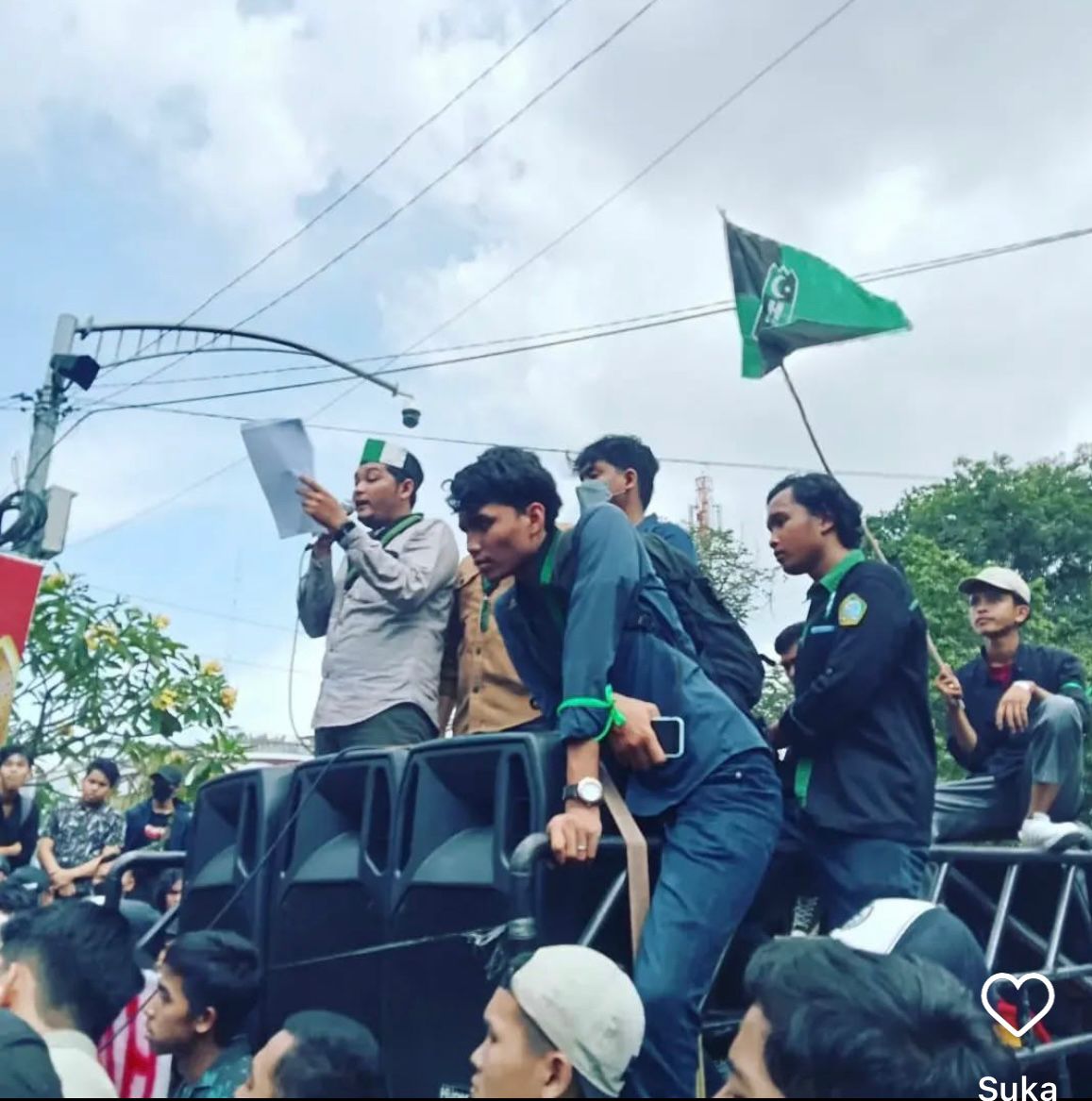 IMG-20251113-WA0046 Skandal Pembiayaan BSI: HMI Sumut Bongkar Dugaan Kolusi Rugikan Negara Rp17,8 Miliar, Deempatbelas.com