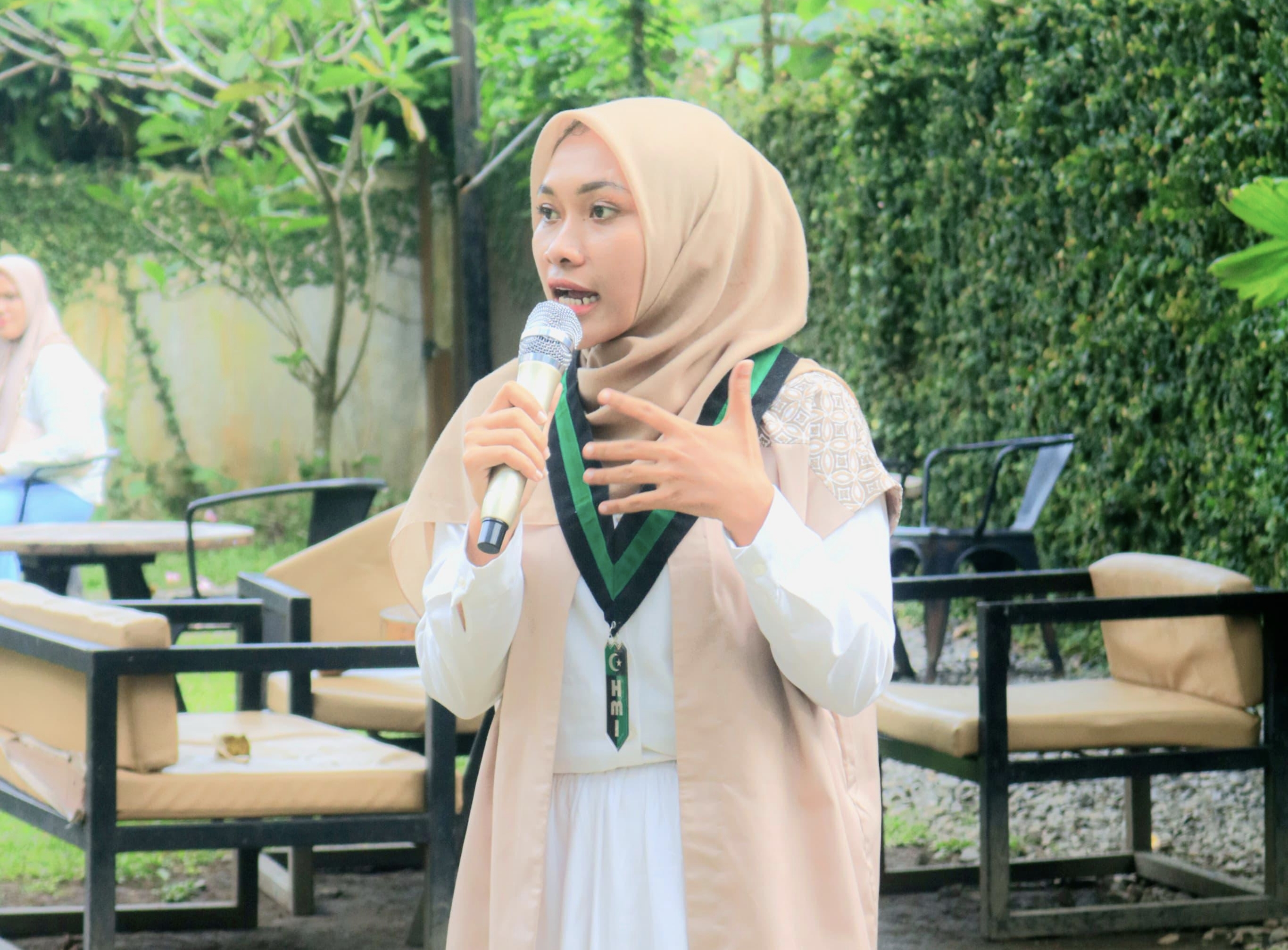 IMG_20251113_220243 Aktivis Perempuan Apresiasi Gubernur Bobby Bongkar ASN Terpapar Judol, Deempatbelas.com