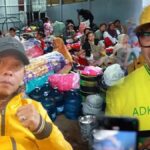 BANTU KORBAN BANJIR, PLT KETUA GOLKAR SUMUT DOLLY HANYA CARI PANGGUNG 