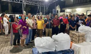 PEDULI KASIH KORBAN BENCANA BANJIR YAYASAN POMPARAN OMPU GURU TETEABULAN 
