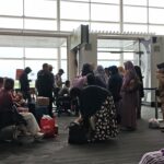 PESAWAT SUPER JET AIR TUJUAN JAKARTA TERTUNDA BERJAM-JAM, PENUMPANG MENGELUH DIRUGIKAN
