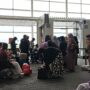 PESAWAT SUPER JET AIR TUJUAN JAKARTA TERTUNDA BERJAM-JAM, PENUMPANG MENGELUH DIRUGIKAN